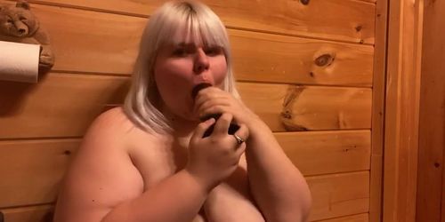 BBW slut slobbing on dildo 