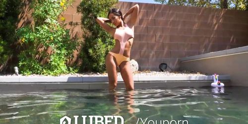 LUBED TASTY SPREAD fucked poolside with facial - video 1 (Amia Miley)