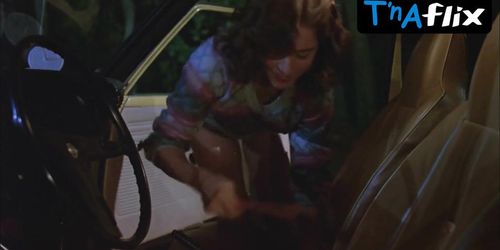 Lauren-Marie Taylor Bush Scene  in Friday The 13Th Part 2