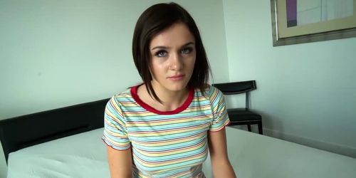 Kinky Family - Rosalyn Sphinx - Cash got me fucking my stepsis