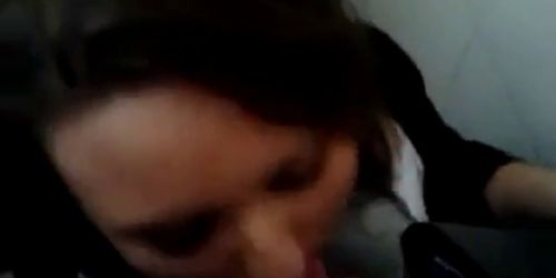 Andreea blowjob in toilet - video 1