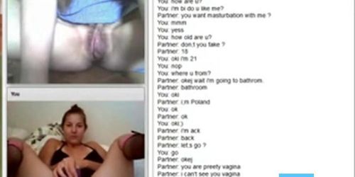 Two girl play on chatroulette - Tnaflix.com