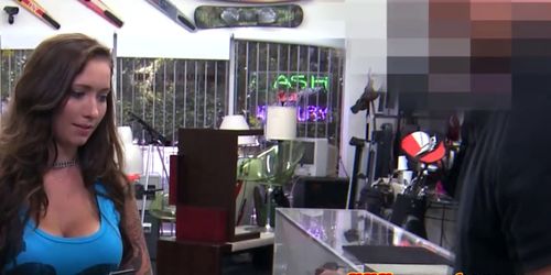 Inked pawnshop amateur facialized after bj