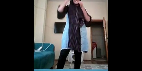 TURBANLI SOYUNUYOR