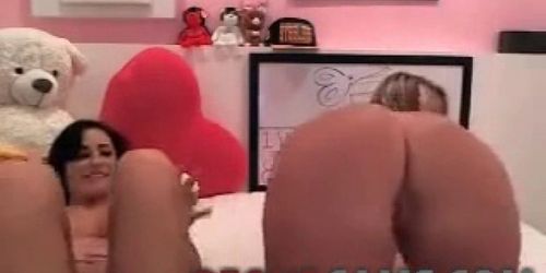 Sexy Chat Free  Live Web Cam