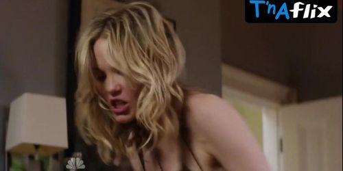 Leslie Bibb Underwear Scene  in About A Boy