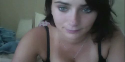 Cute Chubby Ex Girlfriend playing with her Pussy on Cam