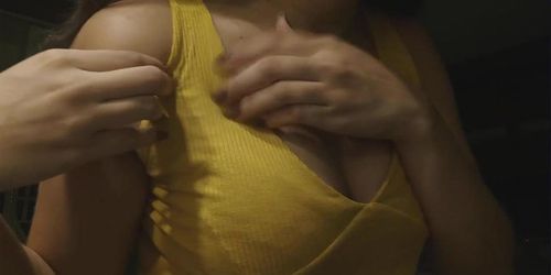 Shirt Scratching