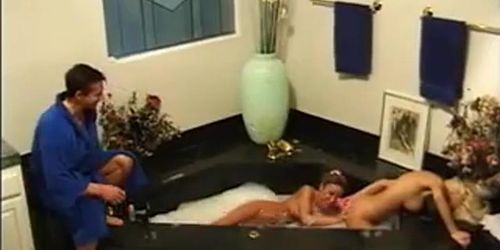 Bubble Bath Lesbian & Threesome (Julie Rage)