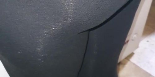 Step mother makes step son cum in her Leggings and pull them up before fuck