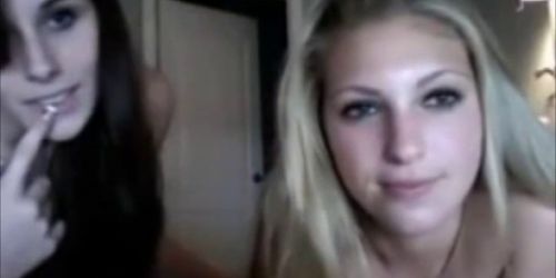 Slutty College FUNXPARTY Girls Spreading And Eating Pussy