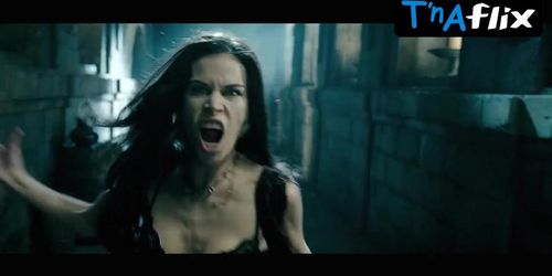 Kaja Gjesdal Sexy Scene  in Underworld: Evolution