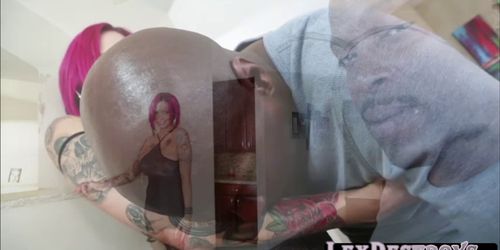 Voluptuous and petite Anna Bell Peaks gets fucked by Lexington Steele