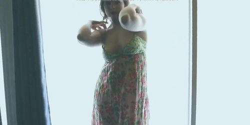 leila strip dance