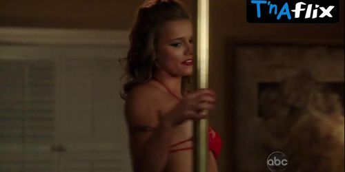 Jillan Nelson Underwear Scene  in Desperate Housewives