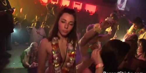 BANNED CHICKS - Party chicks with no limits in this amateur video