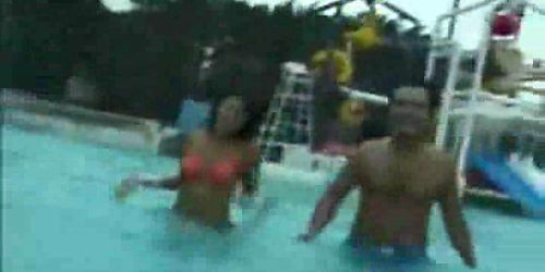 Three Girls And One Boy Xxx In Water Park - amateur water park-japanese-by PACKMANS - Tnaflix.com