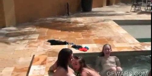 College sluts fucking in gangbang by the pool