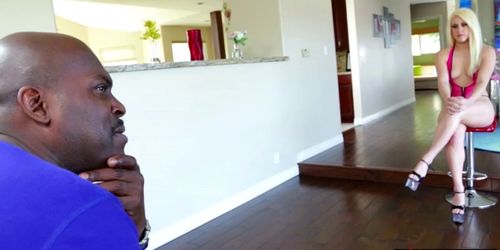 Blonde Brooke Summer gets her wet pussy rammed by Lexington Steeles huge cock