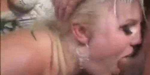 Two Hot Girls Fucked By One Lucky Guy(2)