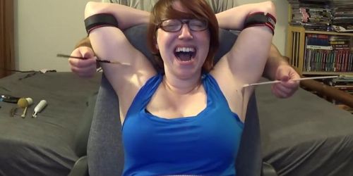 Aela Pitstravaganza (Armpit Tickling)