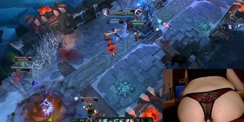 Giving the vibrating buttplug another chance League of Legends #15 Luna (GamerGirl )