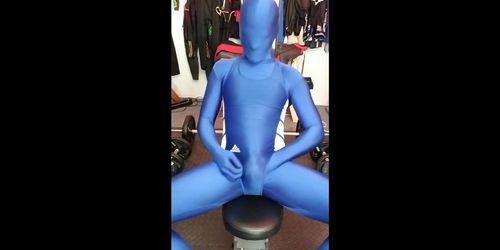 Blue zentai and leotard makes for an amazing cumshot :P