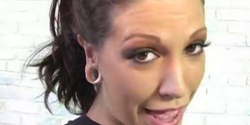 Roxy Deville blowjob & facial