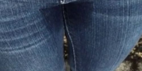 Already Leaked, she Finishes Peeing her Jeans