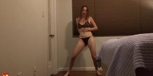 Amazing Body Striptease Dancing With Midriff