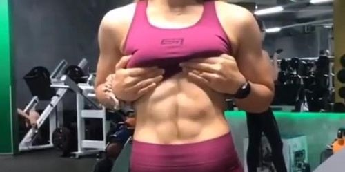 Girl is obsessed with her abs... 