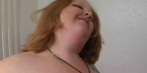 Fat girl is giving a head - video 30