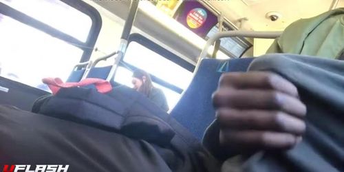 Cumshot flashing bus