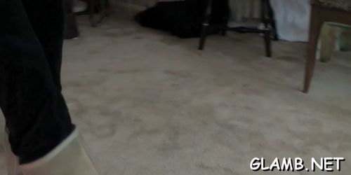 Mesmerizing sweetie gets to big orgasm