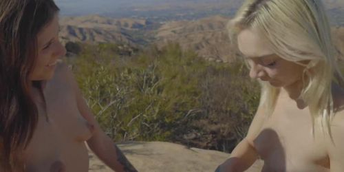 She Seduced Me: Nature Lesbians - Chloe Temple & Isabel Moon (Blondie Anderson)