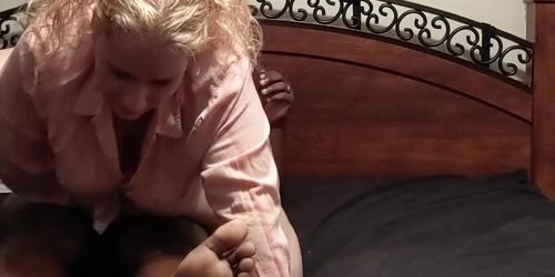 Nerdy pig tail country bbw riddin bbc at her dads house almost caught (ruff