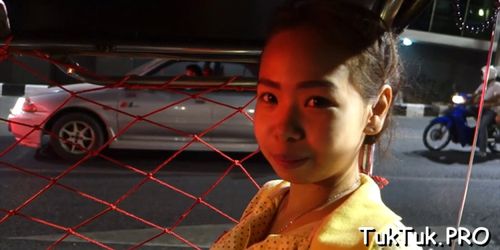 Slutty oriental gf gets fully satisfied
