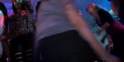 Party amateur cocksucking on the dancefloor