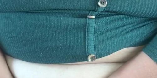 Fat girl plays with pussy in the car  (Fatpussy )