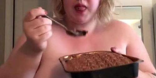 BIG FAT NUDE BBW INDULGES IN CHOCOLATE CAKE