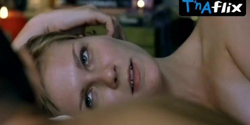 Kirsten Dunst Sexy Scene  in Crazy/Beautiful