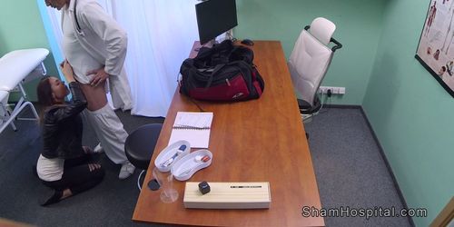 Long legged patient fucks doctor