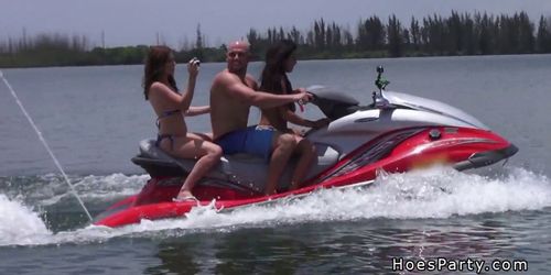 Amateur teens at orgy fucking party boat