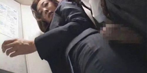 ผู้หญิงญี่ปุ่นในลิฟต์ - Tnaflix.com