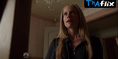 Claire Coffee Sexy Scene in Grimm - Tnaflix.com