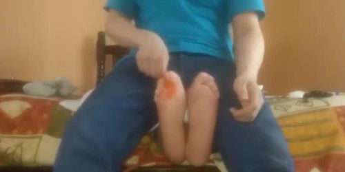 Tickle boy feet 