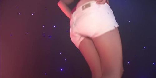 Hot Babes Tease In The Club - DreamGirls