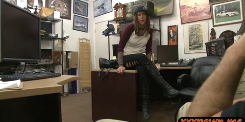 Pretty brunette sucks off and screwed deep by pawn man - video 1