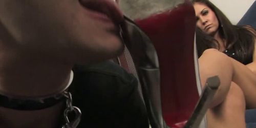 ROYAL MISTRESS - Licking Shoes of Miss Londyn
