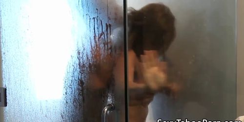 B. SKOW - Ginger babe feuds and pussyfucks after shower